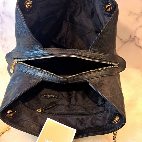 Michael Kors Jet Set Pebbled Leather Shoulder Bag - Picture 11 of 13